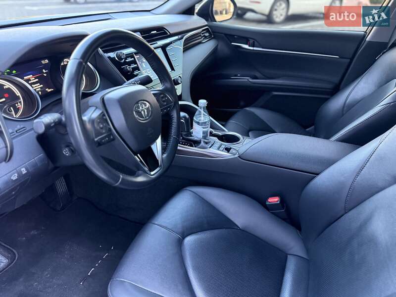 Седан Toyota Camry 2020 в Днепре фото 19 Седан Toyota Camry 2020 в Днепре