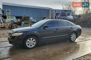 Седан Toyota Camry 2007 в Киеве