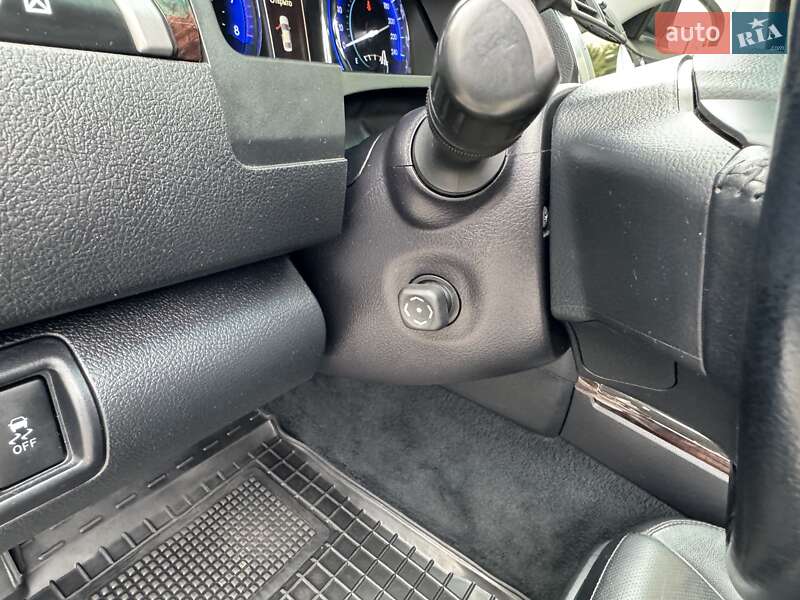 Седан Toyota Camry 2015 в Харкові