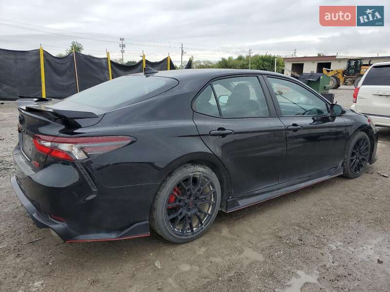 Седан Toyota Camry 2021 в Ивано-Франковске