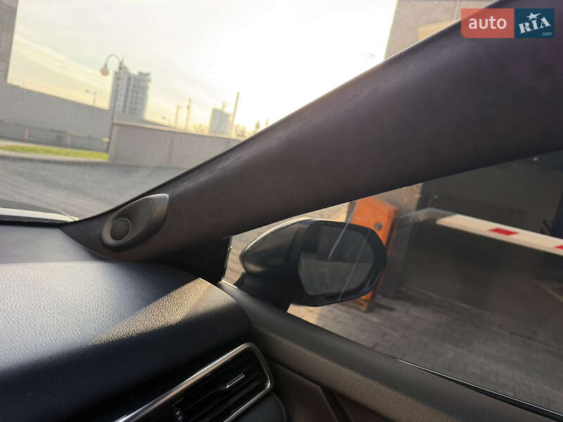 Седан Toyota Camry 2018 в Киеве фото 38 Седан Toyota Camry 2018 в Киеве