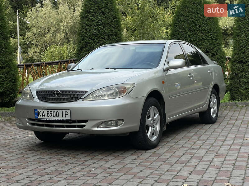 Седан Toyota Camry 2002 в Дрогобыче