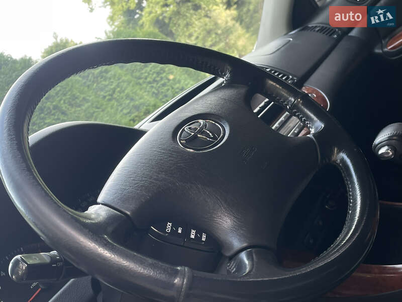 Седан Toyota Camry 2002 в Дрогобыче