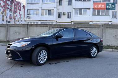 Седан Toyota Camry 2015 в Харкові