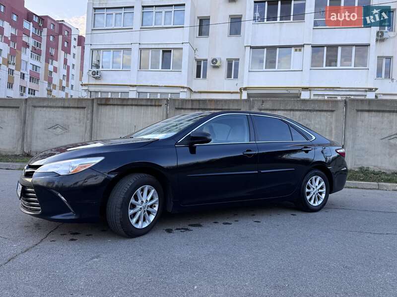 Toyota Camry 2015