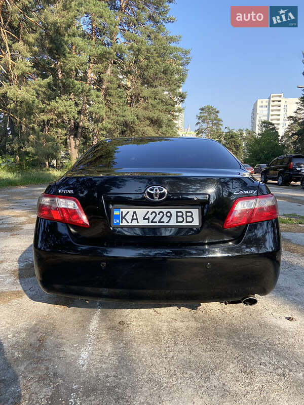 Седан Toyota Camry 2008 в Києві