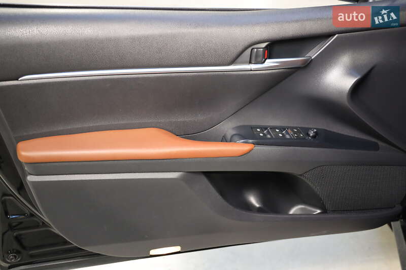 Седан Toyota Camry 2017 в Луцке фото 9 Седан Toyota Camry 2017 в Луцке