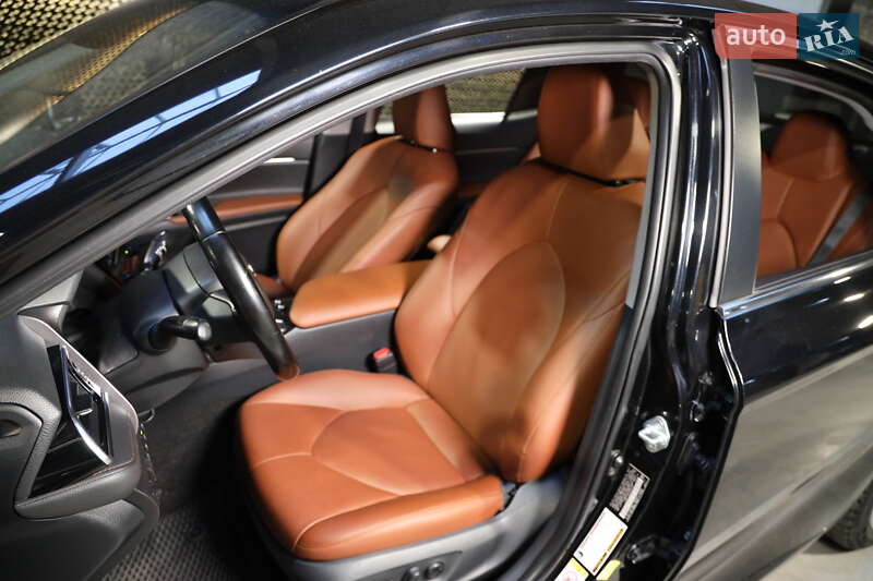 Седан Toyota Camry 2017 в Луцке фото 11 Седан Toyota Camry 2017 в Луцке
