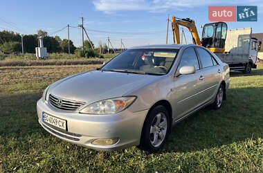 Седан Toyota Camry 2004 в Рівному