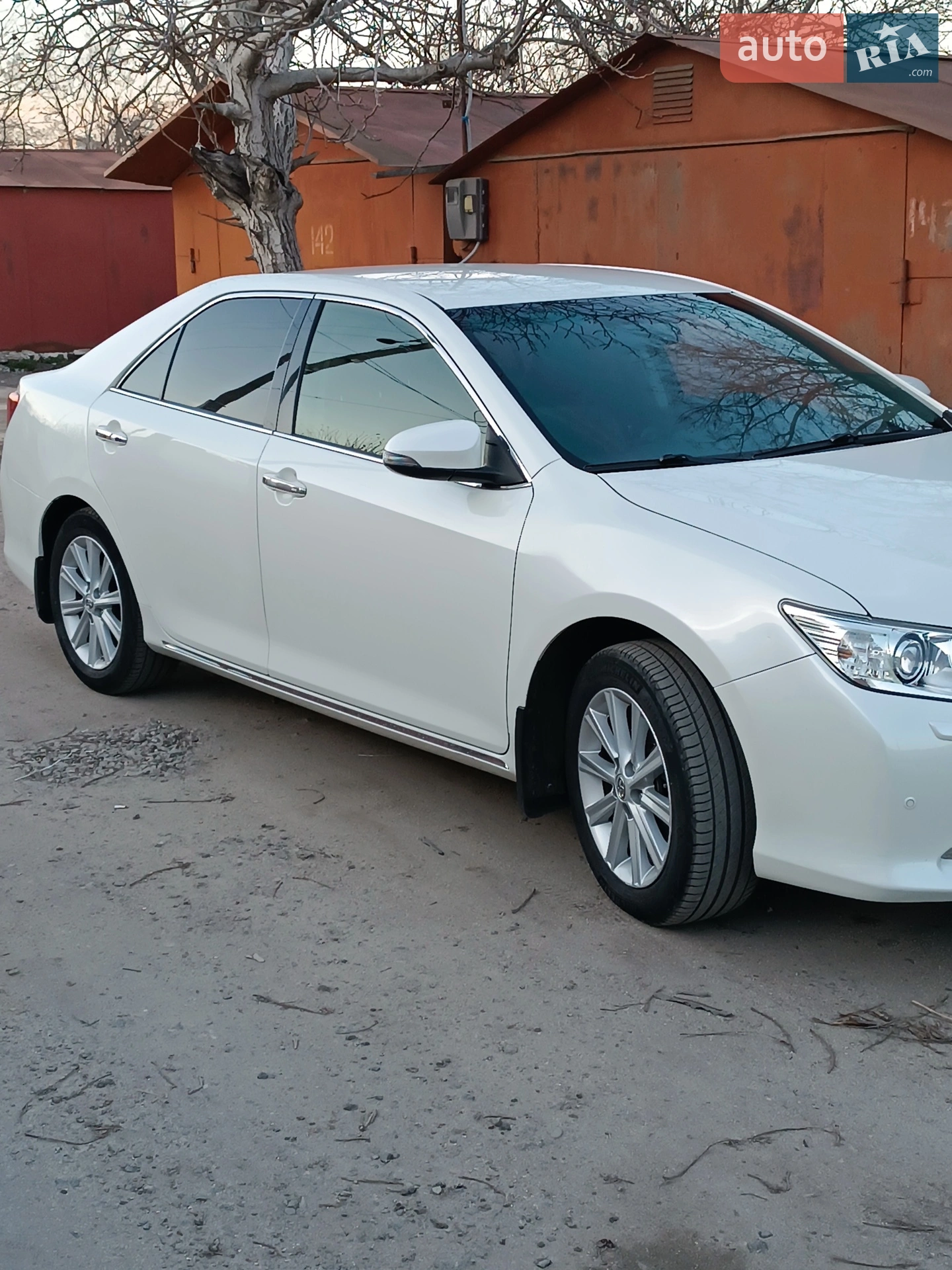 2012 Toyota Camry - фото 1