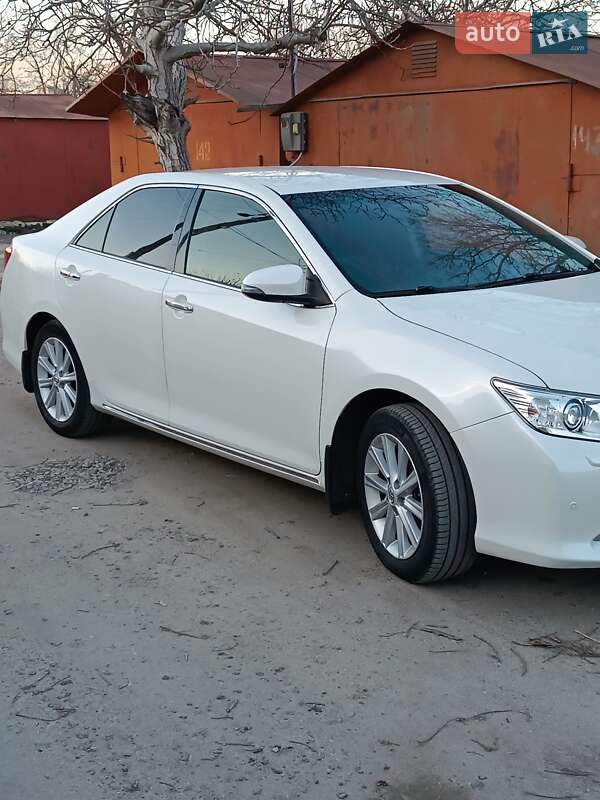 Toyota Camry 2012