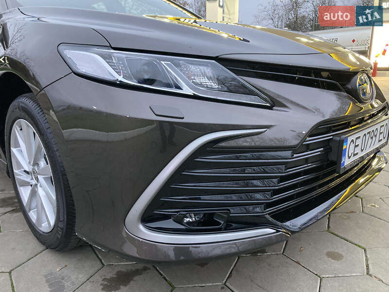 Седан Toyota Camry 2023 в Одессе