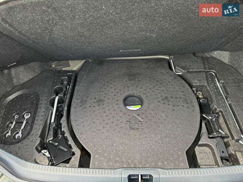 Седан Toyota Camry 2015 в Харькове