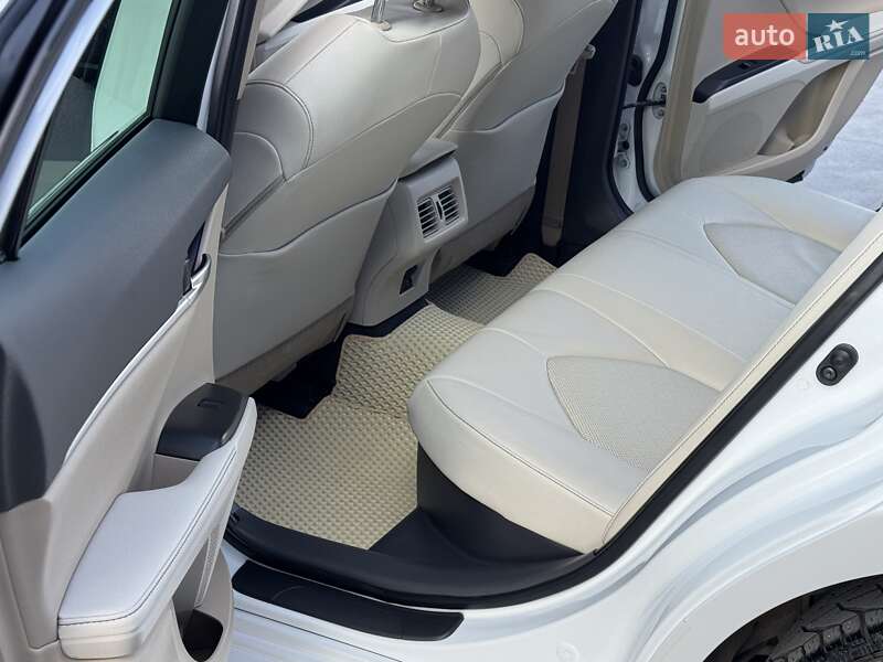 Седан Toyota Camry 2021 в Одесі