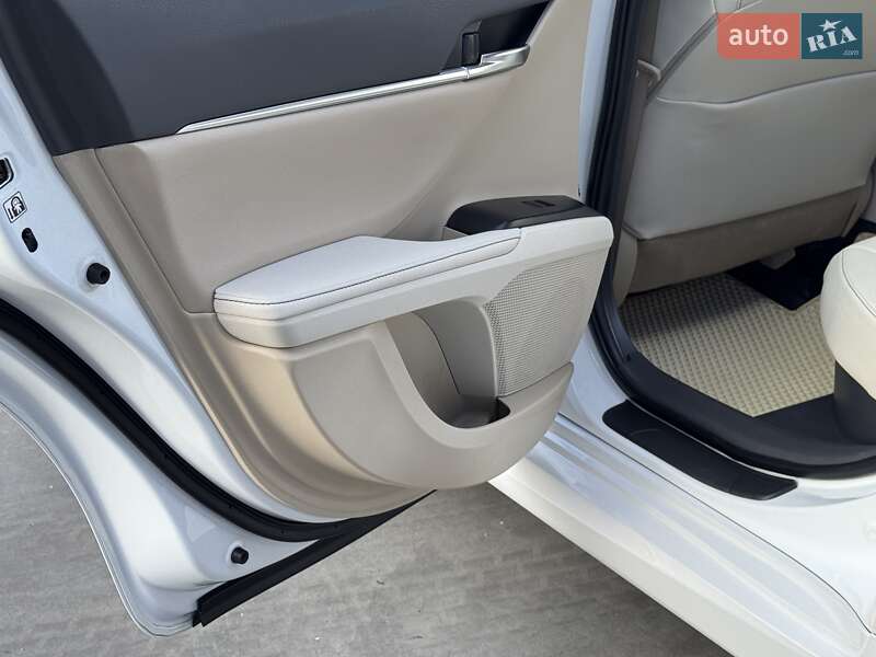 Седан Toyota Camry 2021 в Одесі