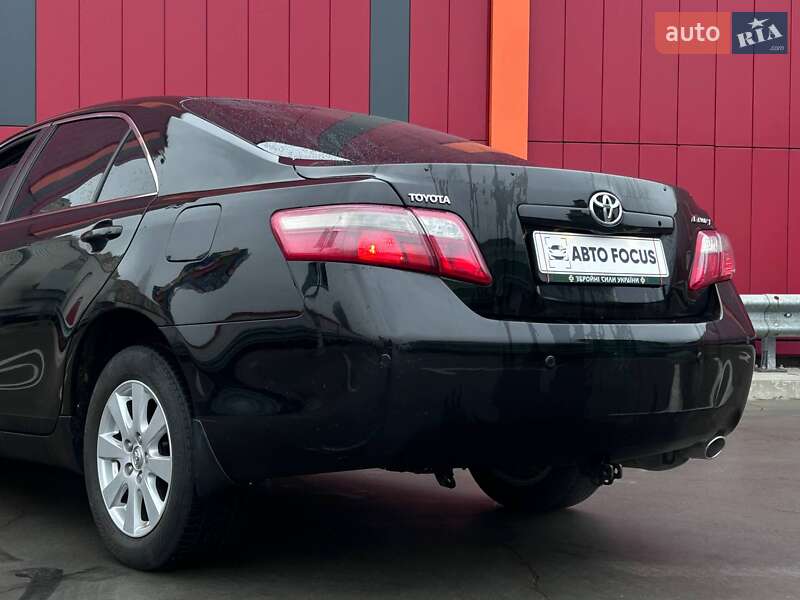 Седан Toyota Camry 2008 в Києві