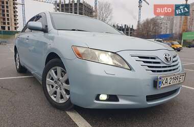 Седан Toyota Camry 2006 в Києві