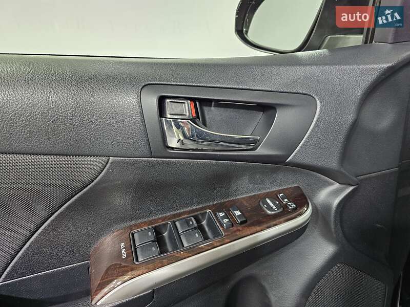 Седан Toyota Camry 2015 в Киеве фото 24 Седан Toyota Camry 2015 в Киеве