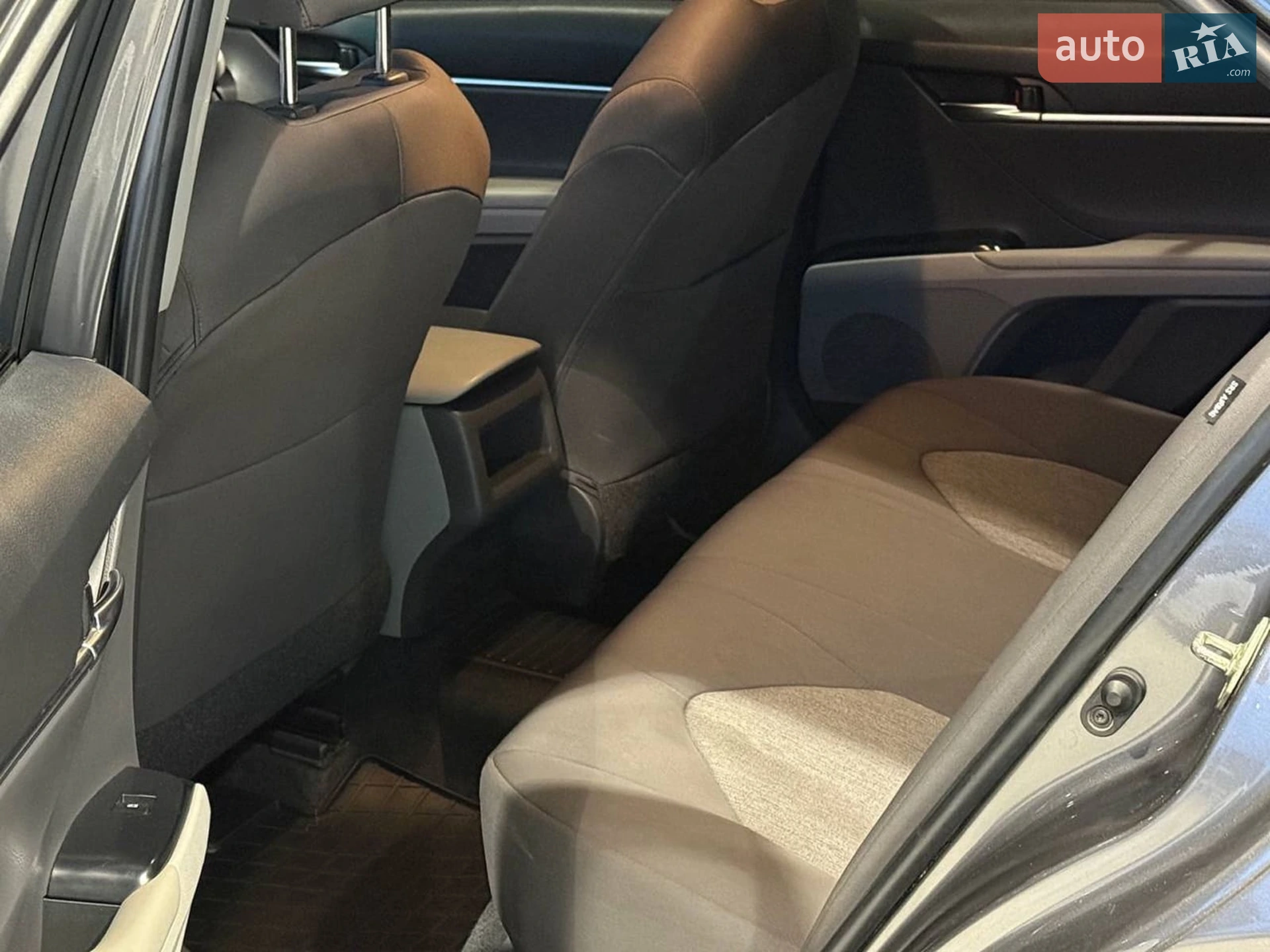 2018 Toyota Camry - мініатюра 14