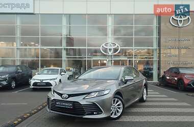 Седан Toyota Camry 2021 в Києві