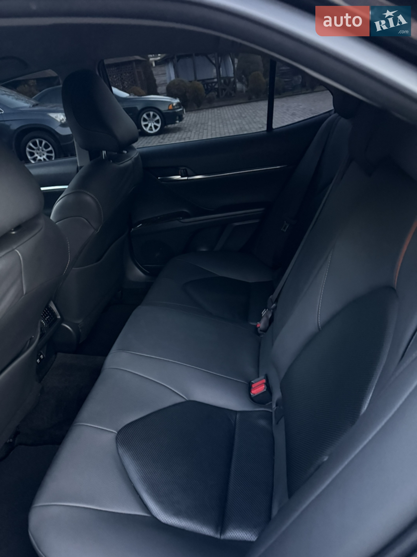 2019 Toyota Camry - мініатюра 17