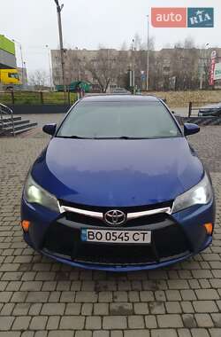 Седан Toyota Camry 2015 в Тернополе
