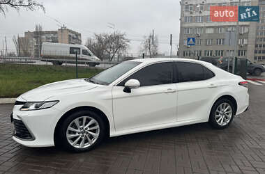 Седан Toyota Camry 2021 в Києві