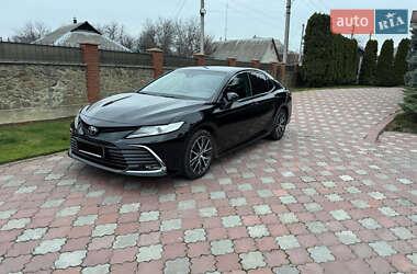 Седан Toyota Camry 2021 в Киеве