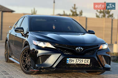 Седан Toyota Camry 2020 в Одессе