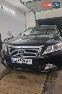Седан Toyota Camry 2014 в Днепре