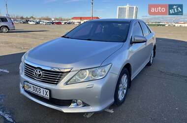 Седан Toyota Camry 2012 в Києві
