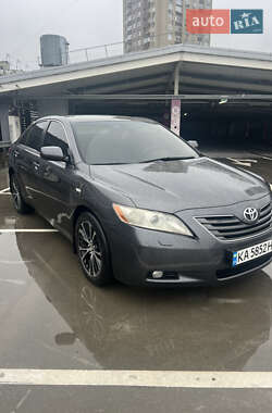 Седан Toyota Camry 2006 в Києві