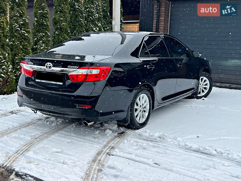 Седан Toyota Camry 2011 в Киеве фото 58 Седан Toyota Camry 2011 в Киеве