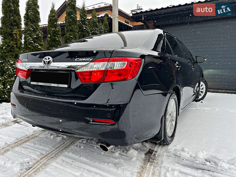 Седан Toyota Camry 2011 в Киеве фото 60 Седан Toyota Camry 2011 в Киеве