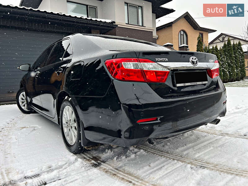 Седан Toyota Camry 2011 в Киеве фото 67 Седан Toyota Camry 2011 в Киеве