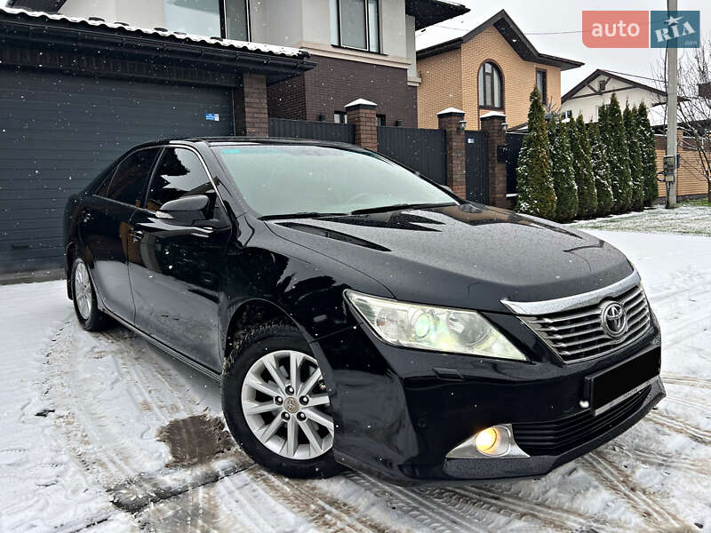 Седан Toyota Camry 2011 в Киеве фото 70 Седан Toyota Camry 2011 в Киеве