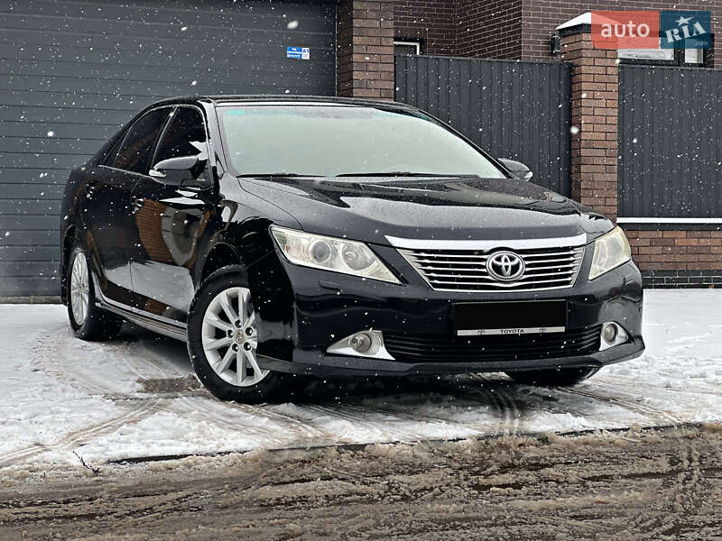 Седан Toyota Camry 2011 в Киеве фото 86 Седан Toyota Camry 2011 в Киеве