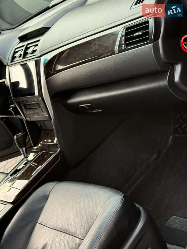 Седан Toyota Camry 2015 в Одессе