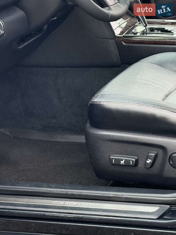 Седан Toyota Camry 2015 в Одессе