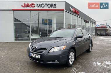 Седан Toyota Camry 2008 в Полтаве