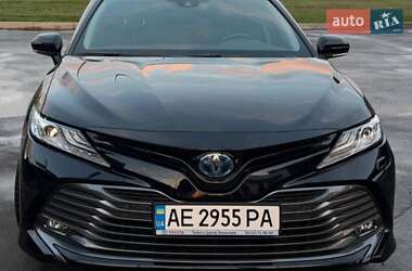 Седан Toyota Camry 2020 в Дніпрі