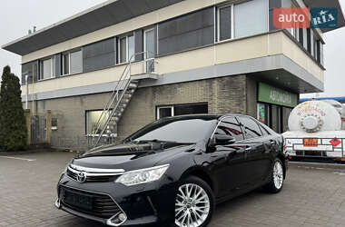 Седан Toyota Camry 2015 в Харькове