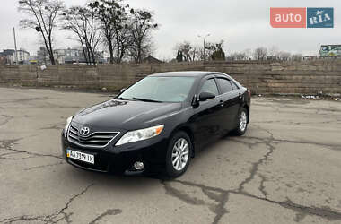 Седан Toyota Camry 2011 в Києві