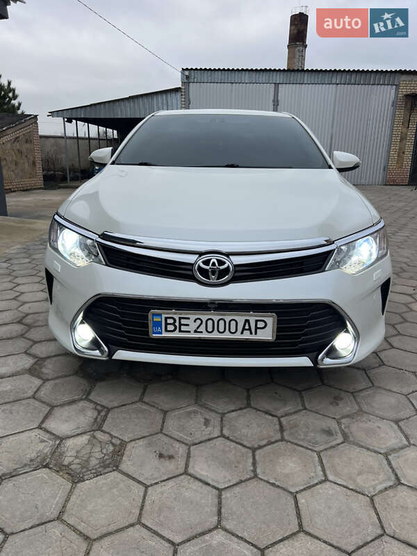 Toyota Camry 2017