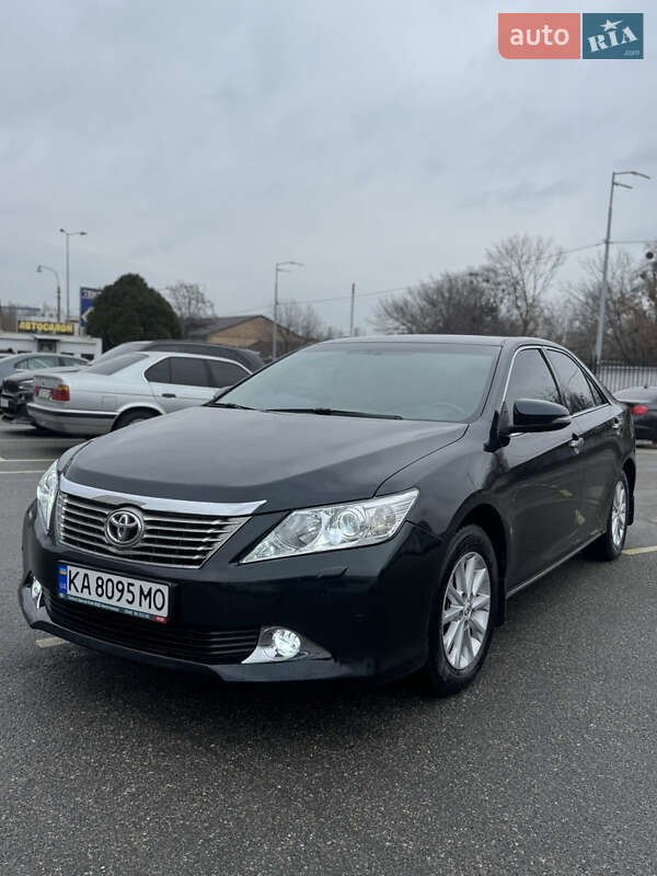 Toyota Camry 2011