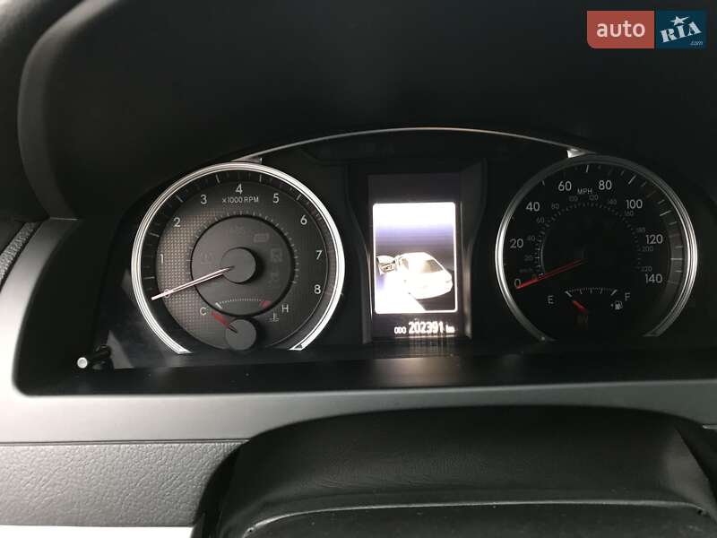 Седан Toyota Camry 2015 в Києві