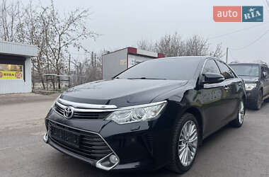 Седан Toyota Camry 2015 в Харкові