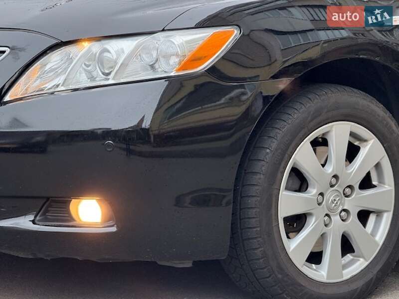 Седан Toyota Camry 2008 в Києві