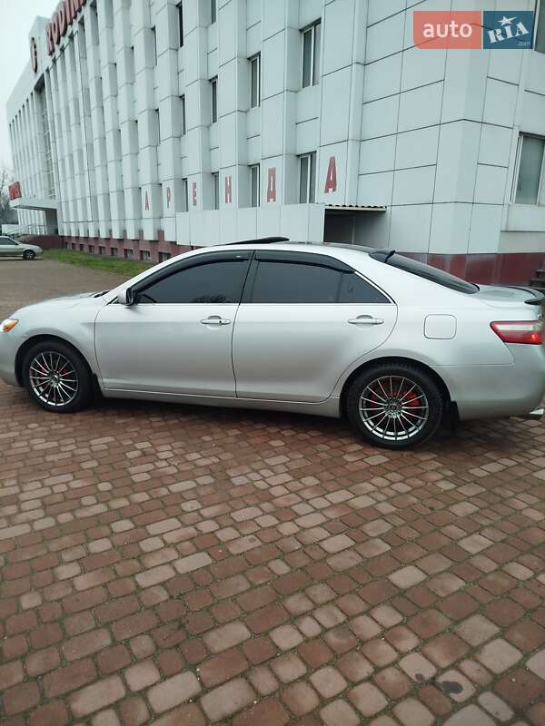 Седан Toyota Camry 2006 в Кам'янському