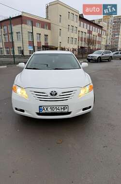 Седан Toyota Camry 2008 в Харькове